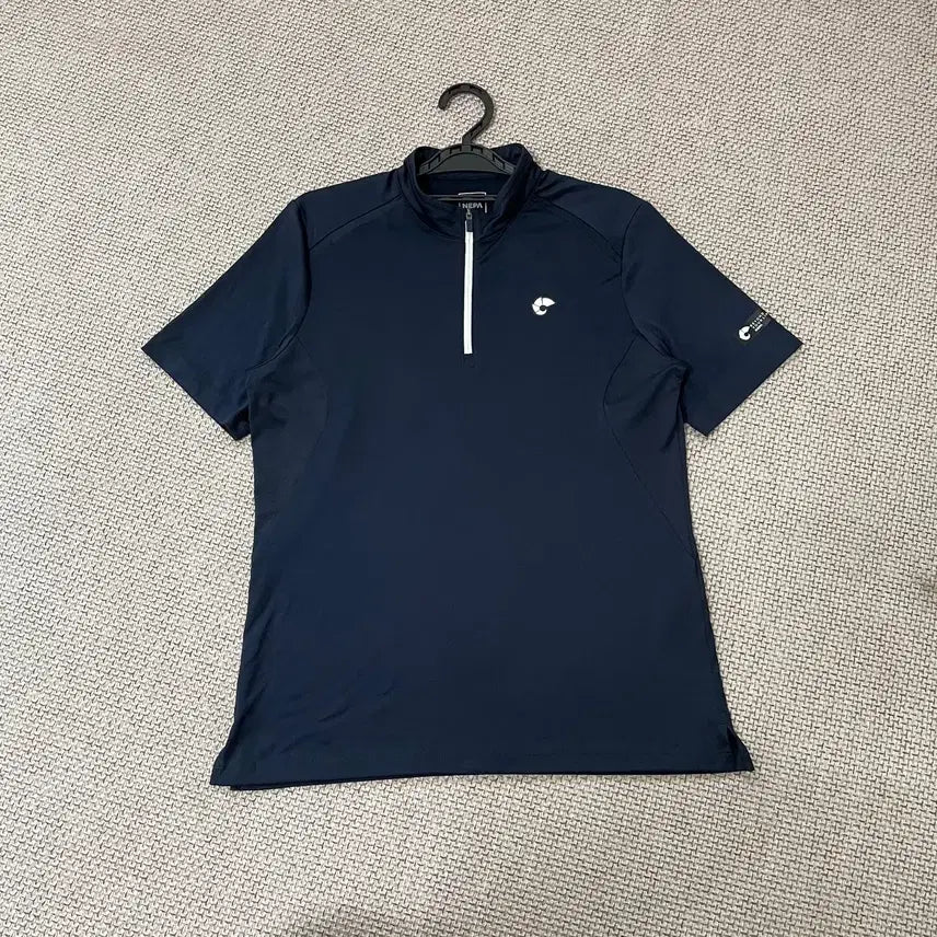 [BUNJANG] Nepa Functional Half-Zip T-shirt / M 네파 등산 반집업 기능성 반팔티 N.7947