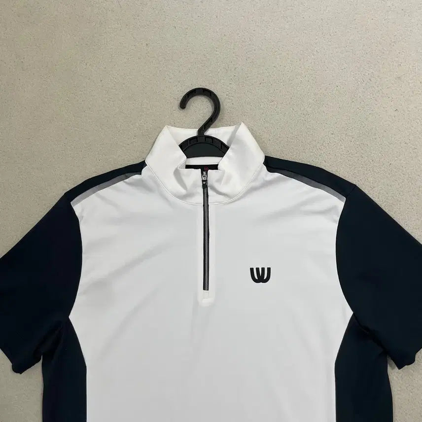 [BUNJANG] M MU Sports Golf Functional Half-Zip Short Sleeve T-shirt / M MU스포츠 골프 반집업 기능성 반팔 B.4791