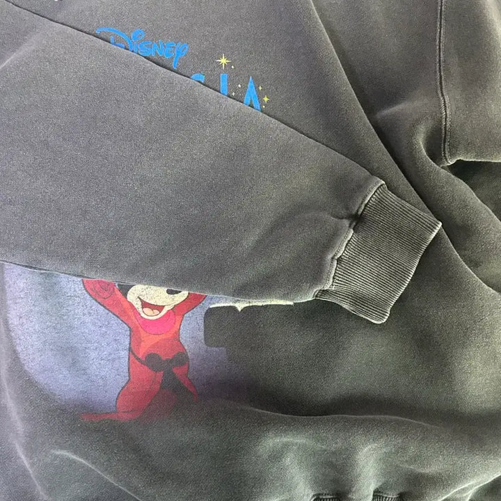 [BUNJANG] Beams Disney Fantasia Gray Sweatshirt / 빔즈 디즈니 Fantasia 맨투맨 그레이 남녀공용