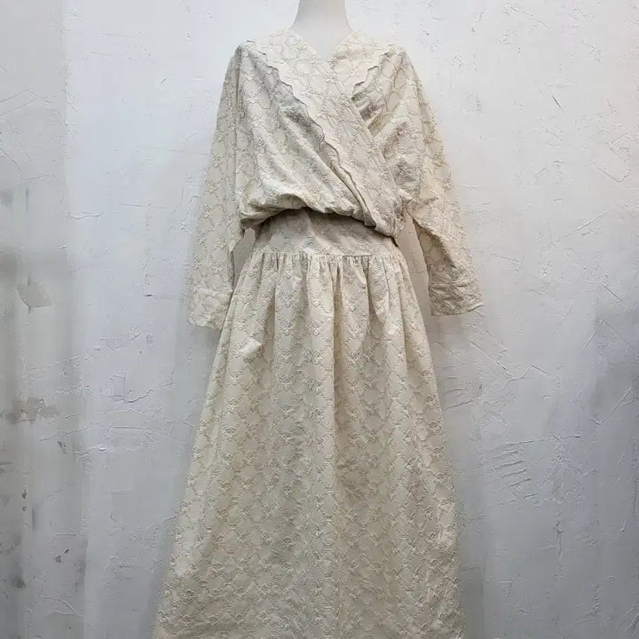 [BUNJANG] Spring Ivory Lace Skirt Set / 봄신상 아이보리 레이스 스커트 셋업F