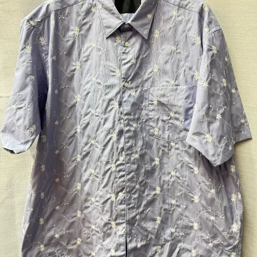 [SOLD OUT] 랑방 컬렉션 플라워 자수 반팔셔츠 (105)