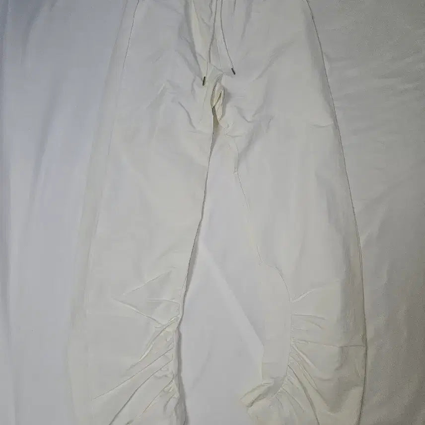 [BUNJANG] I Feel Lucky White Zipper Docking Pants / 아이필럭키 화이트 지퍼바지 도킹팬츠