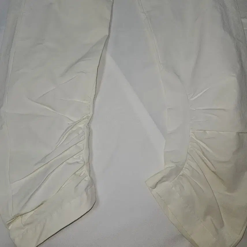 [BUNJANG] I Feel Lucky White Zipper Docking Pants / 아이필럭키 화이트 지퍼바지 도킹팬츠