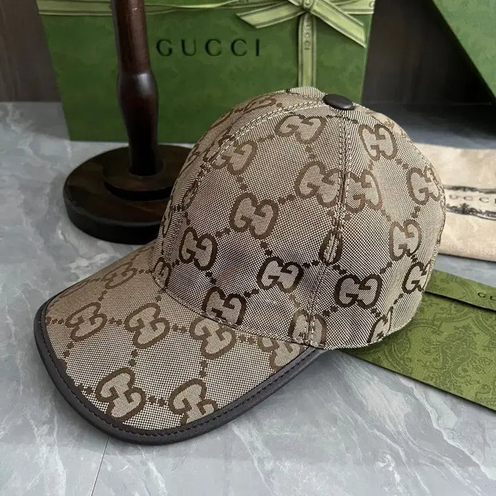 [BUNJANG] Gucci GG Logo Ball Cap / 구찌 GG 로고 볼캡 모자 풀세트