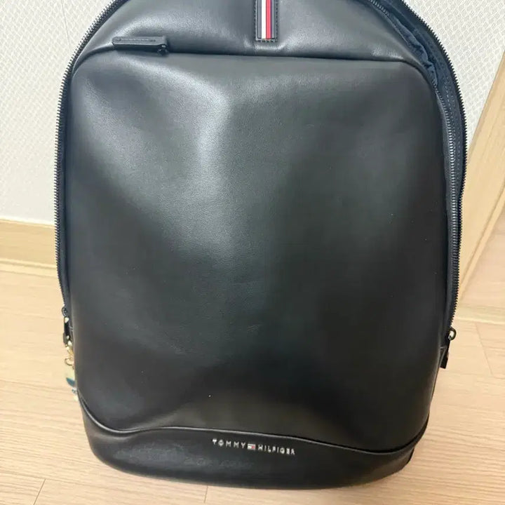 [BUNJANG] Tommy Hilfiger Navy Backpack / 타미힐피거 백팩 네이비