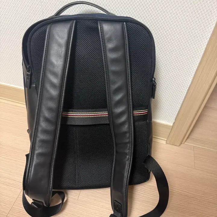 [BUNJANG] Tommy Hilfiger Navy Backpack / 타미힐피거 백팩 네이비