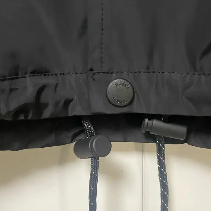 [BUNJANG] Kodak Essential Packable Coach Jacket / Black / [코닥 에센셜 패커블 코치 자켓 / 블랙]