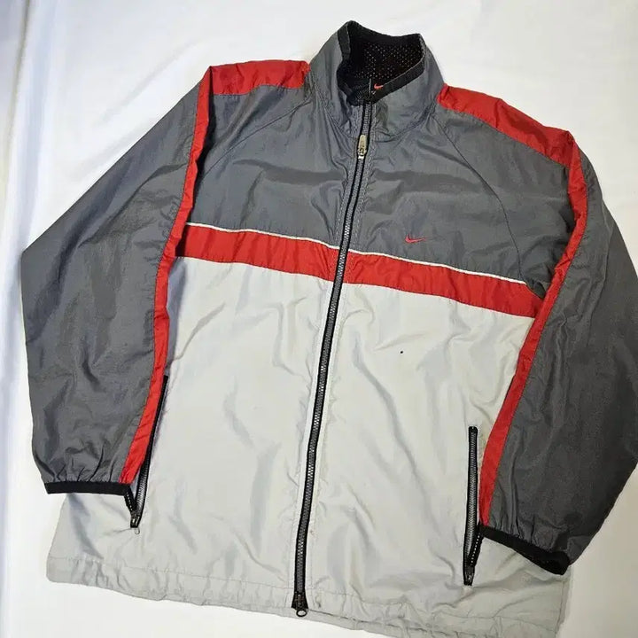 [BUNJANG] Nike 00s Old School Windbreaker Jacket - Reflective - L / 나이키 00s 트랙 바람막이 자켓 올드스쿨 빈티지 리틀렉티브 L