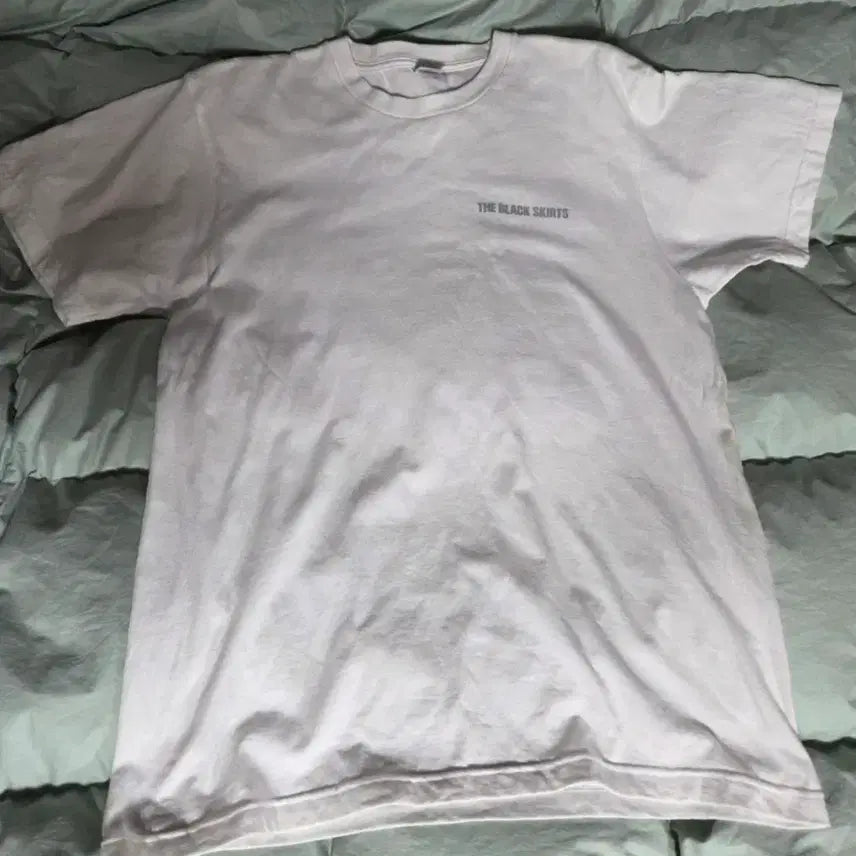 [BUNJANG] The Black Skirts Thirsty White T-shirt L Size / 검정치마 떨스티 흰색 티셔츠 L사이즈