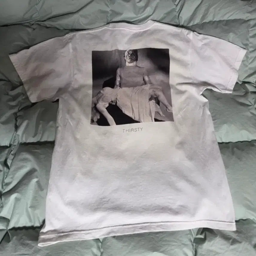 [BUNJANG] The Black Skirts Thirsty White T-shirt L Size / 검정치마 떨스티 흰색 티셔츠 L사이즈