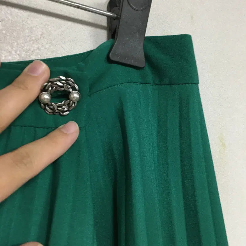 [BUNJANG] Sandro Asymmetric Pleated Skirt Size 1 / SANDRO 산드로 언발 플리츠 스커트 1