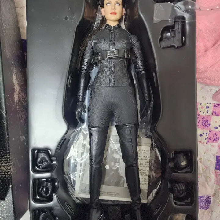 [BUNJANG] Hot Toys Dark Knight Rises Catwoman (Selina Kyle) 1/6 Scale Figure / 핫토이 다크나이트 라이즈 캣우먼 피규어 샐리나카일