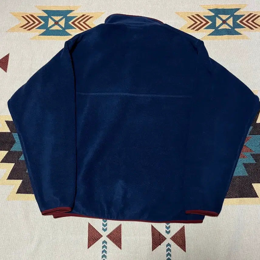 [SOLD OUT] 파타고니아 신칠라 라이트 네이비 M