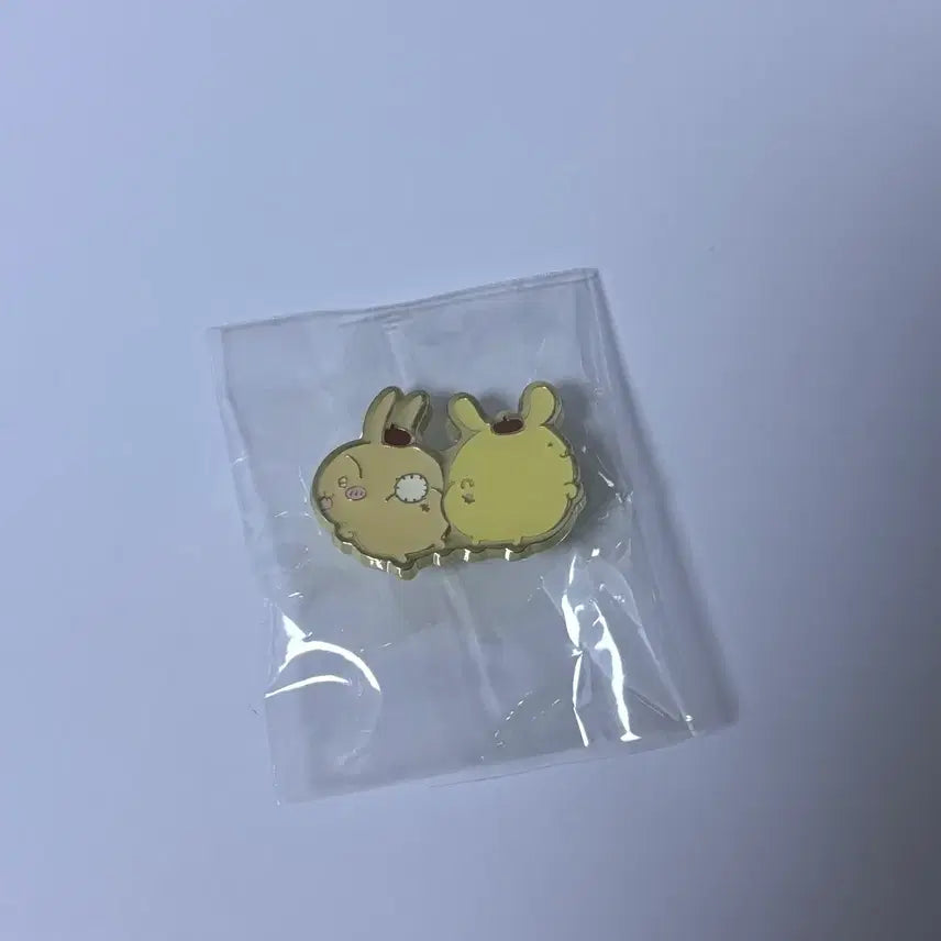 [BUNJANG] Chiikawa Sanrio Usagi Pompompurin Pin Badge / 치이카와 산리오 우사기 폼폼푸린 핀뱃지