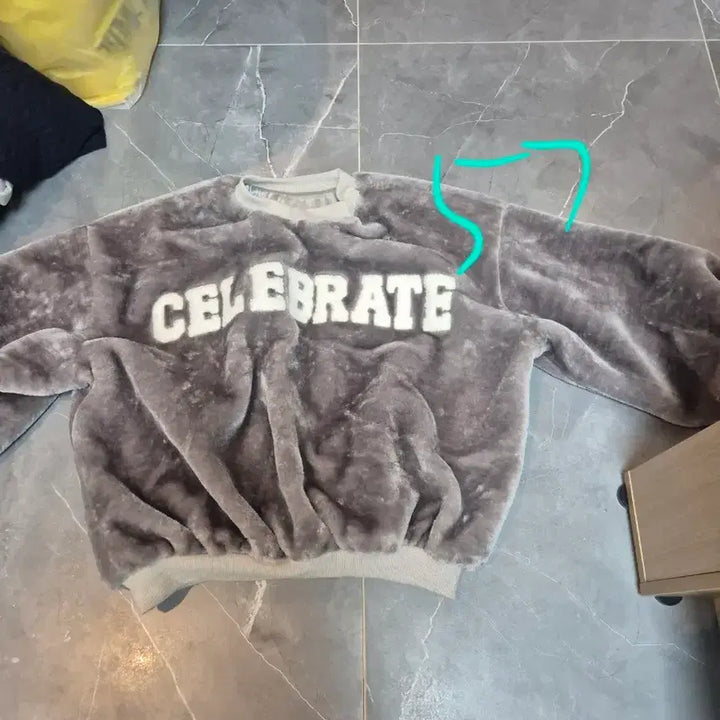[BUNJANG] Gray Fleece Pullover Oversized Sweater / 그레이 양털 풀오버 오버사이즈 스웨터