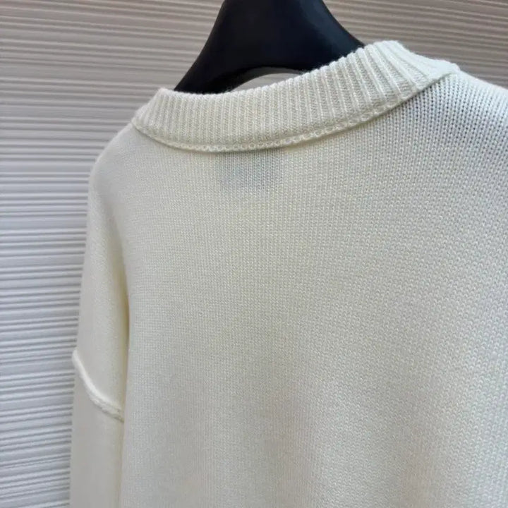 [BUNJANG] AMI Heart Logo Knit Ivory / 아미 AMI 하트 로고 니트 아이보리