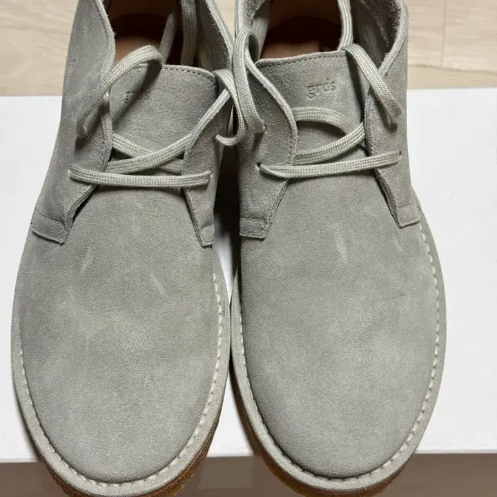 [BUNJANG] Gradas Bluecher 10 Milk Shoes / 그라더스 블루처 10 밀크 275