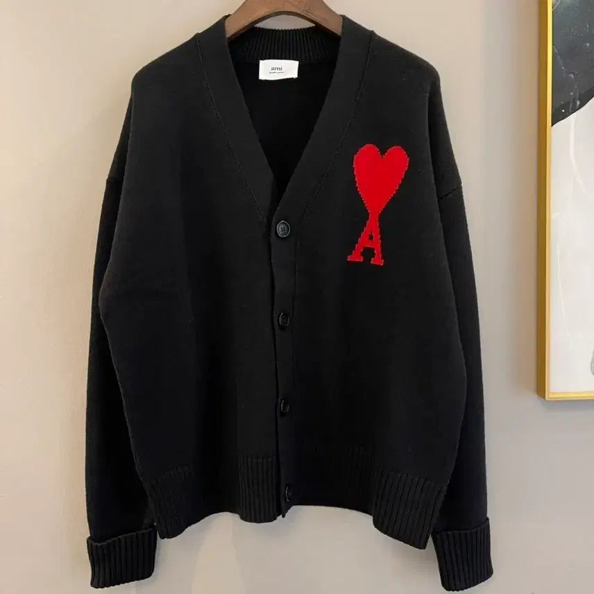 [BUNJANG] BTS (ARMY) Heart Logo Black Cardigan / 아미 하트 로고 블랙 가디건