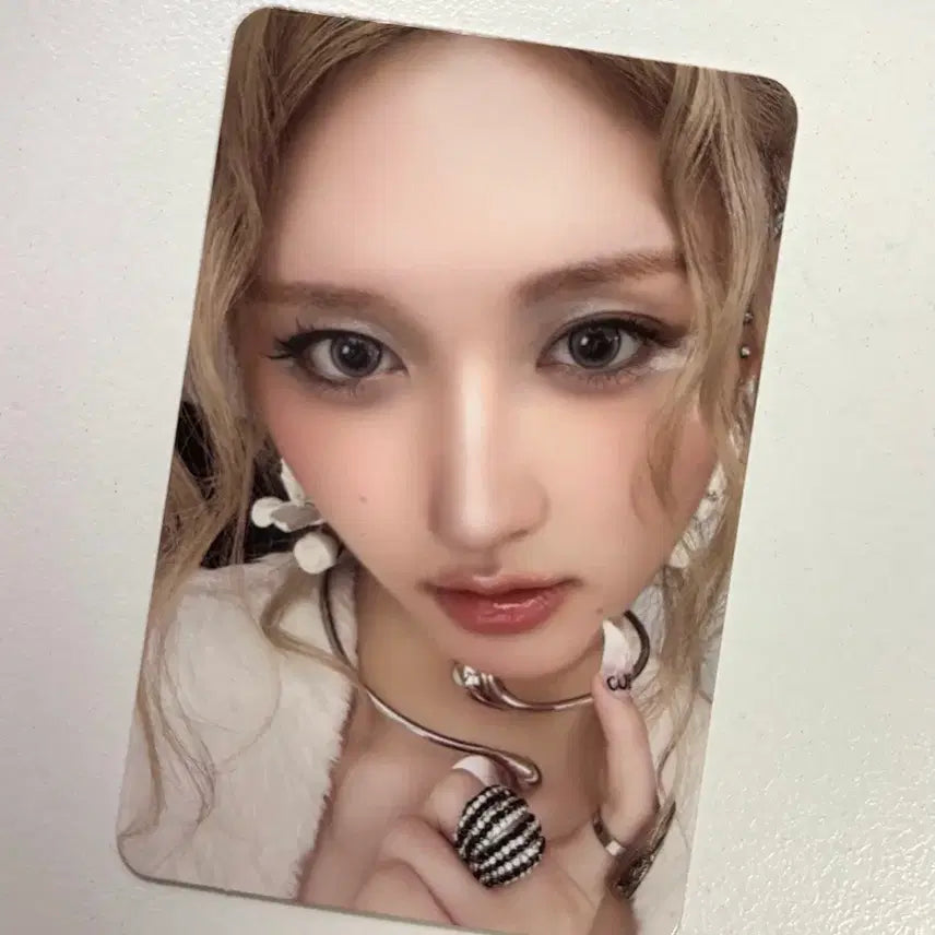 [BUNJANG] IVE Gaeul Photocard Doll / 아이브 가을 포토카드 인형