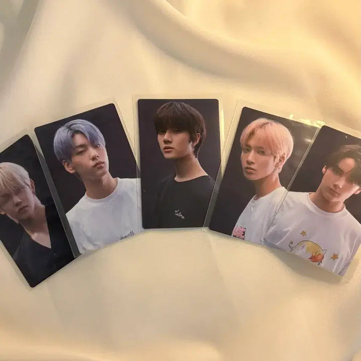 [BUNJANG] TXT Photocard Bundle Set / 투모로우바이투게더 포토카드 일괄