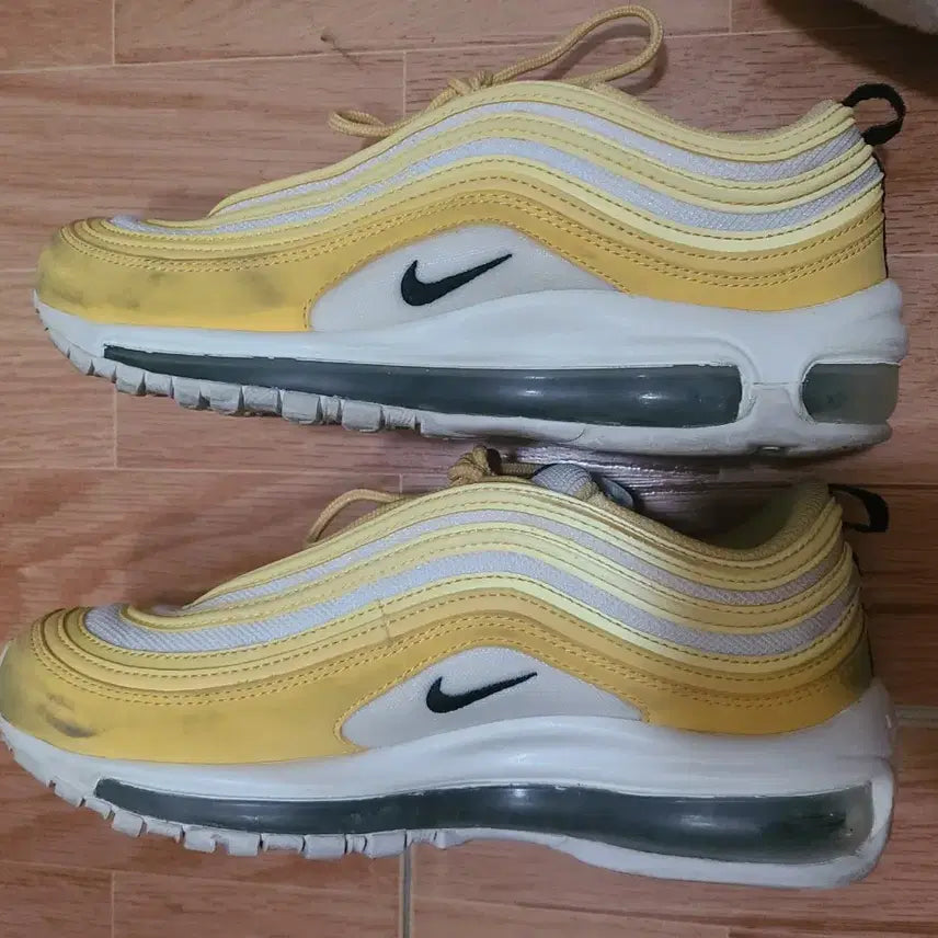 [BUNJANG] Nike Air Max 97 Yellow Sneakers (245mm) / 나이키 에어맥스 97 옐로우 운동화 245사이즈^^