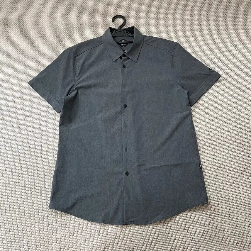 [BUNJANG] Millet Golf Short Sleeve Shirt - N.8023 / XL 밀레 골프 반팔 셔츠 남방 N.8023