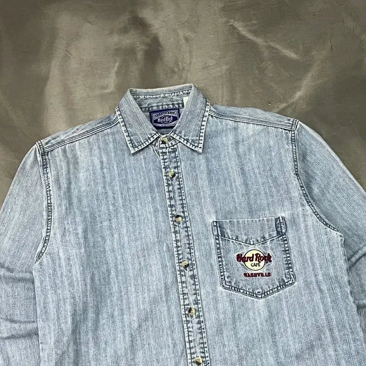 [BUNJANG] Hard Rock Cafe Embroidered Denim Shirt / 하드락카페 자수 데님 셔츠 y15809