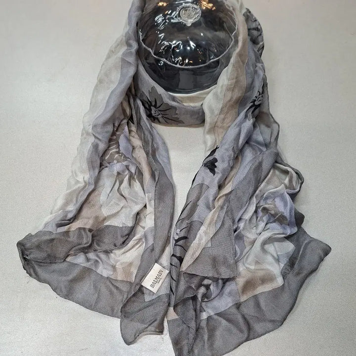 [BUNJANG] Balmain Silk Scarf / [AI 95%] 발망 실크스카프 52x168 봄가을 38373