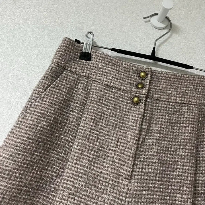 [SOLD OUT] 지고트 트위드 반바지