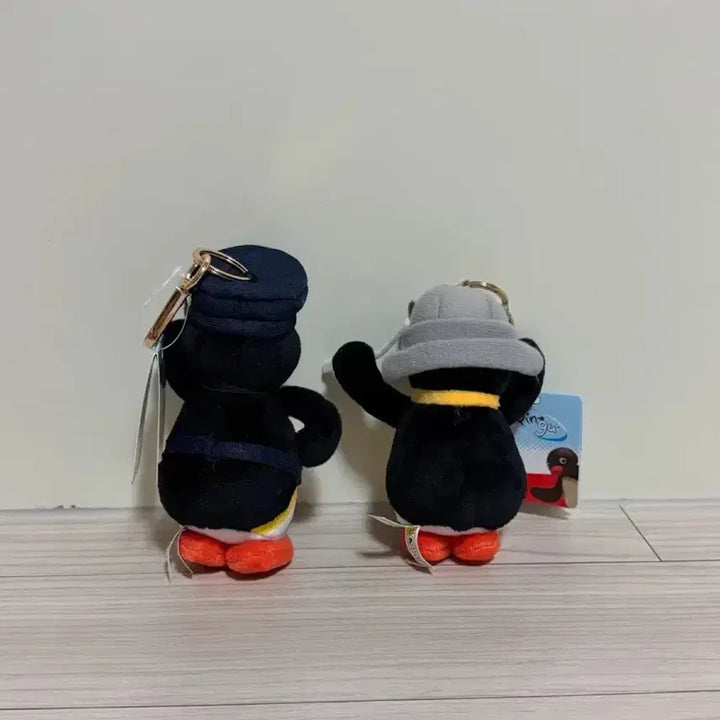 [BUNJANG] Pingu Police Officer Conductor Doll Keyring Set / [일괄] 핑구 경찰관 지휘자 인형 키링 세트
