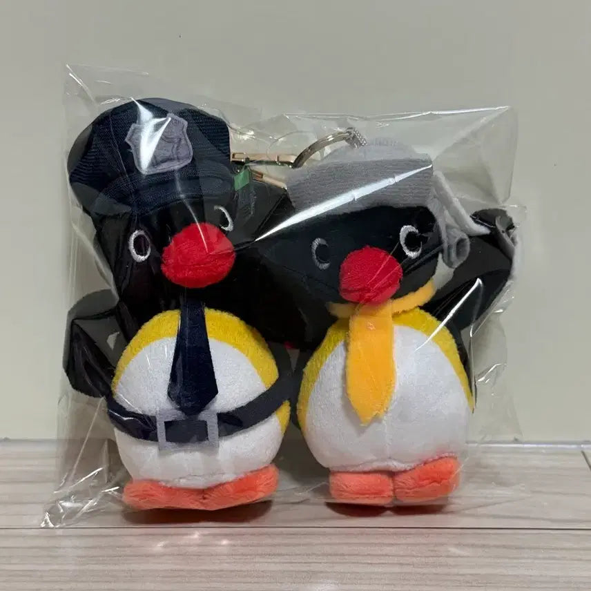 [BUNJANG] Pingu Police Officer Conductor Doll Keyring Set / [일괄] 핑구 경찰관 지휘자 인형 키링 세트
