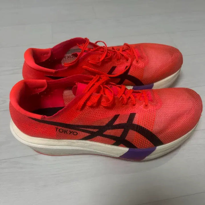 [SOLD OUT] 아식스 메타스피드 스카이 도쿄 285