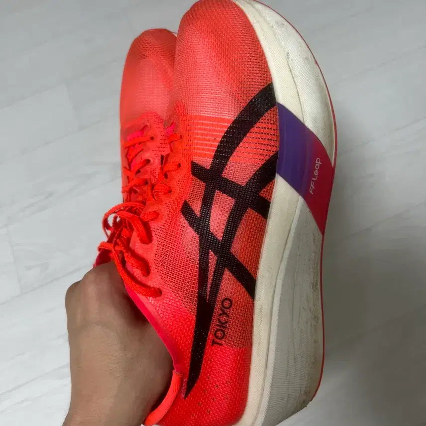 [SOLD OUT] 아식스 메타스피드 스카이 도쿄 285