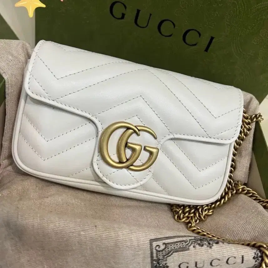 [BUNJANG] Gucci GG Marmont Matelassé Super Mini Bag White / 구(찌) GG 마몽 마틀라세 가죽 수퍼 미니백 화이트 476433
