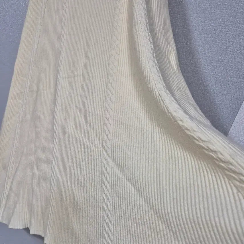 [BUNJANG] Ivory Knit Long Skirt / 아이보리 니트스커트 66~77