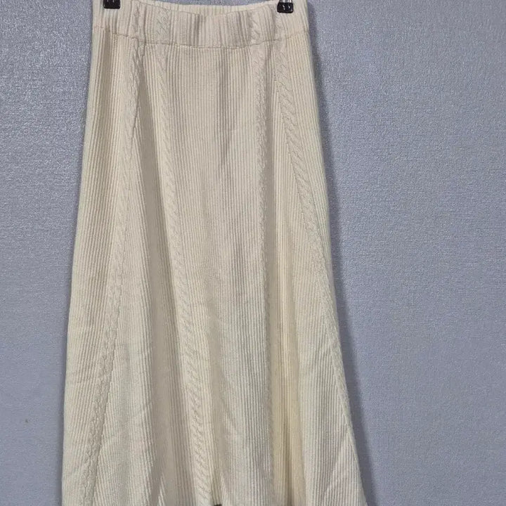 [BUNJANG] Ivory Knit Long Skirt / 아이보리 니트스커트 66~77