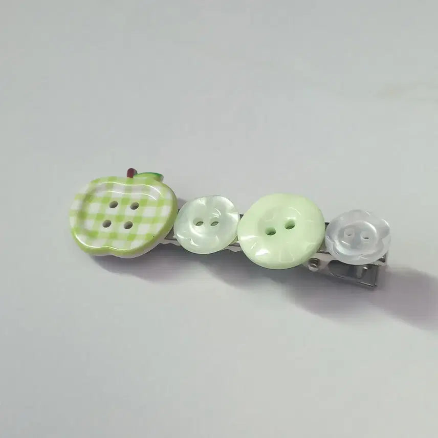 [BUNJANG] Handmade Green Apple Button Hairpin / 제철 풋사과 단추핀 헤어핀 머리핀
