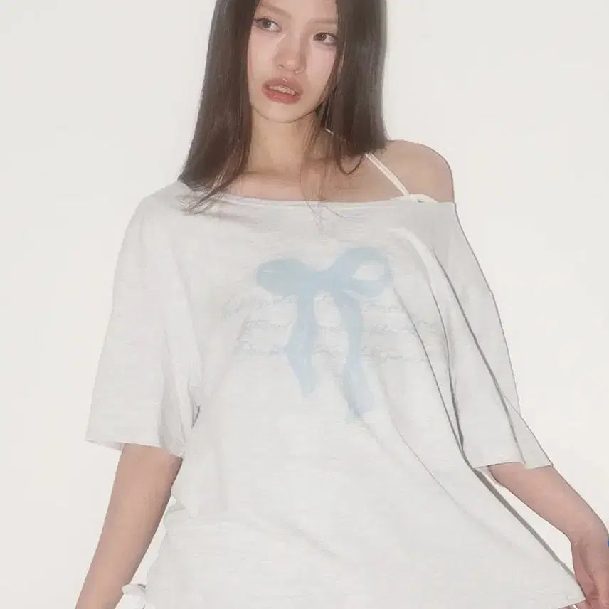 [BUNJANG] Illygo Ribbon Shirring Off-Shoulder T-Shirt / 일리고 리본 셔링 오프숄더 티셔츠 백멜란지