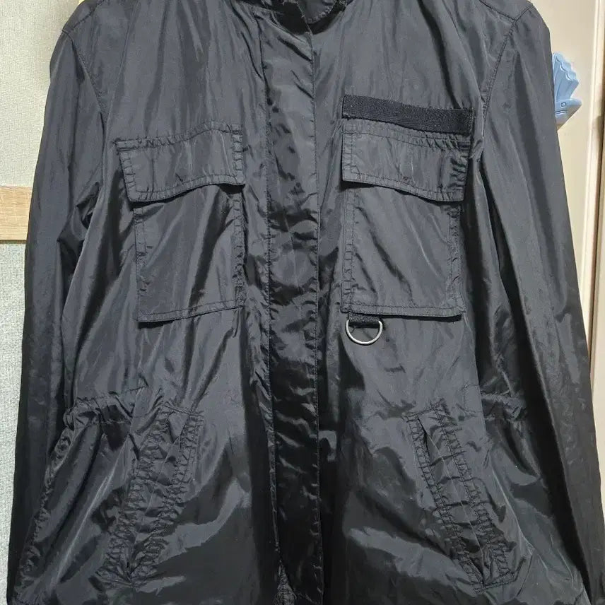[BUNJANG] GAP Black Hooded Windbreaker Jacket / GAP 블랙 후드 바람막이 M