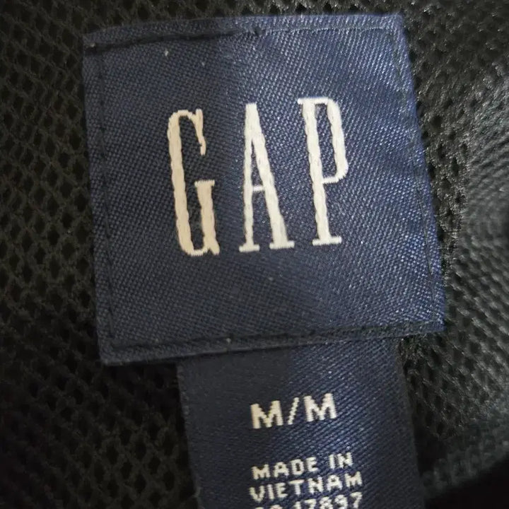 [BUNJANG] GAP Black Hooded Windbreaker Jacket / GAP 블랙 후드 바람막이 M