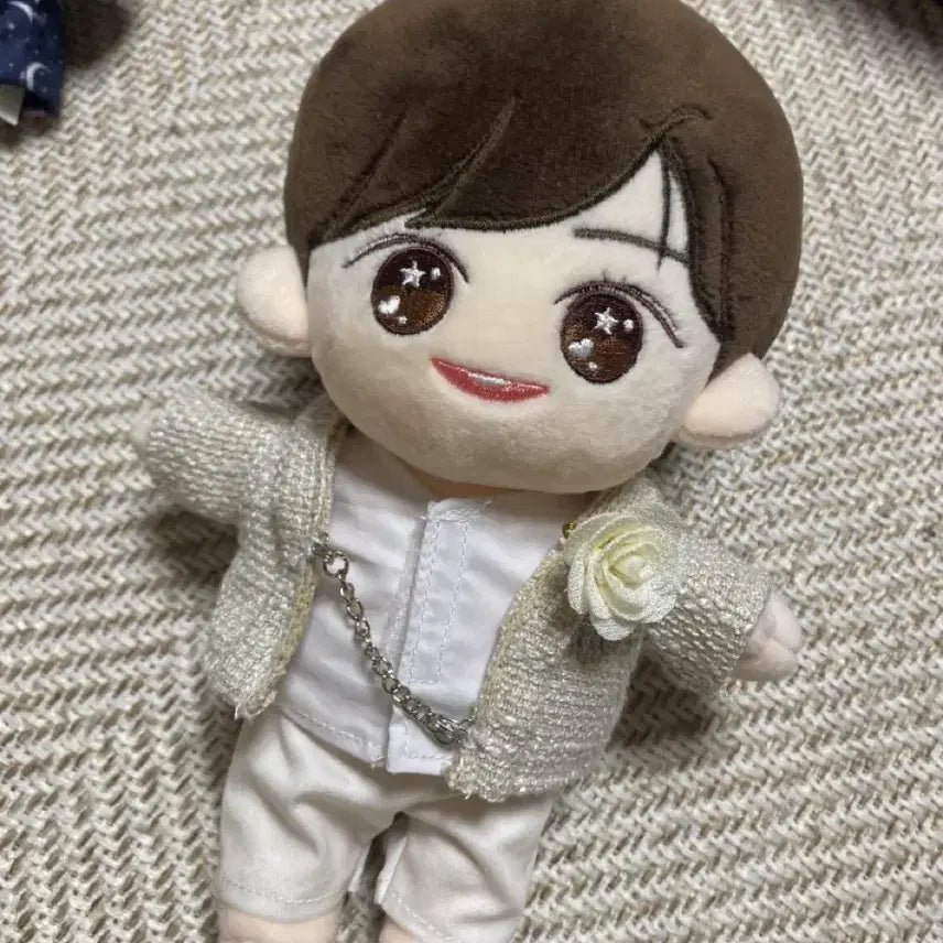[BUNJANG] Astro Cha Eun-woo Doll - Telephone, Pajama Outfit / 아스트로 차은우 인형 - 전화해, 파자마 의상 포함