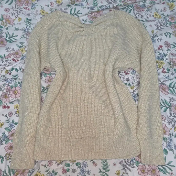 [BUNJANG] Vintage Ivory Glitter Ribbon Knit Sweater / 일본빈티지)빅리본 아이보리 양산형 모리걸st 글리터 로맨틱 니트스웨터