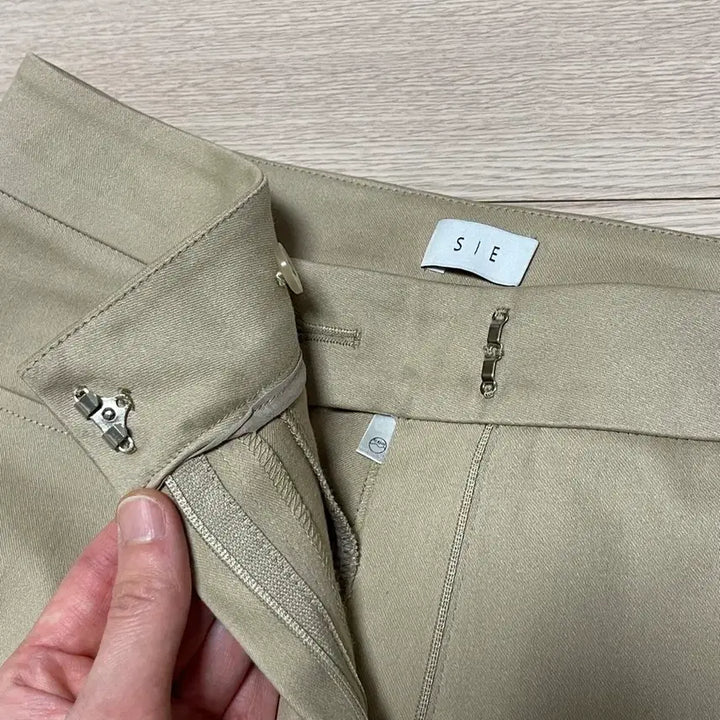 [SOLD OUT] sie 시에 리버 스프링 코튼 팬츠 소이베이지 M