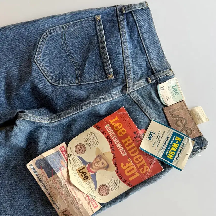 [SOLD OUT] 1990s Lee 데님 (size 27) 미사용 새제품