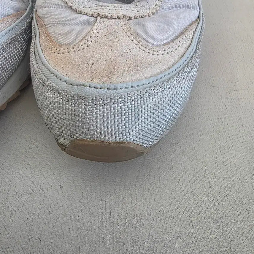 [BUNJANG] Onitsuka Tiger Sinty Sneakers (245) / 오니츠카타이거 스니커즈(245)