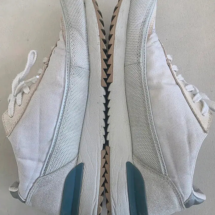 [BUNJANG] Onitsuka Tiger Sinty Sneakers (245) / 오니츠카타이거 스니커즈(245)
