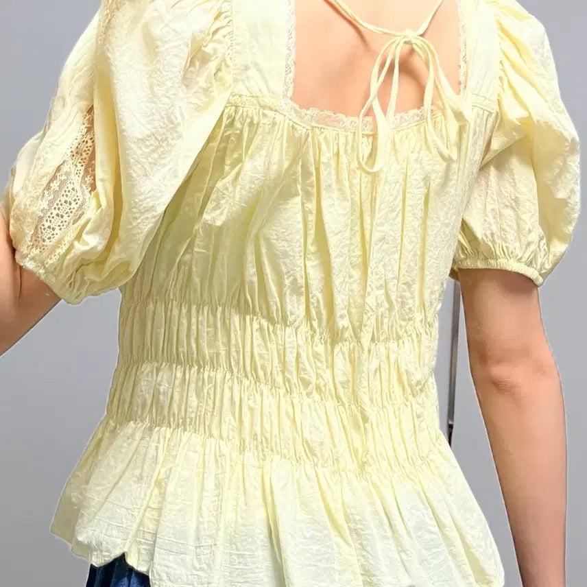 [SOLD OUT] 노란 블라우스