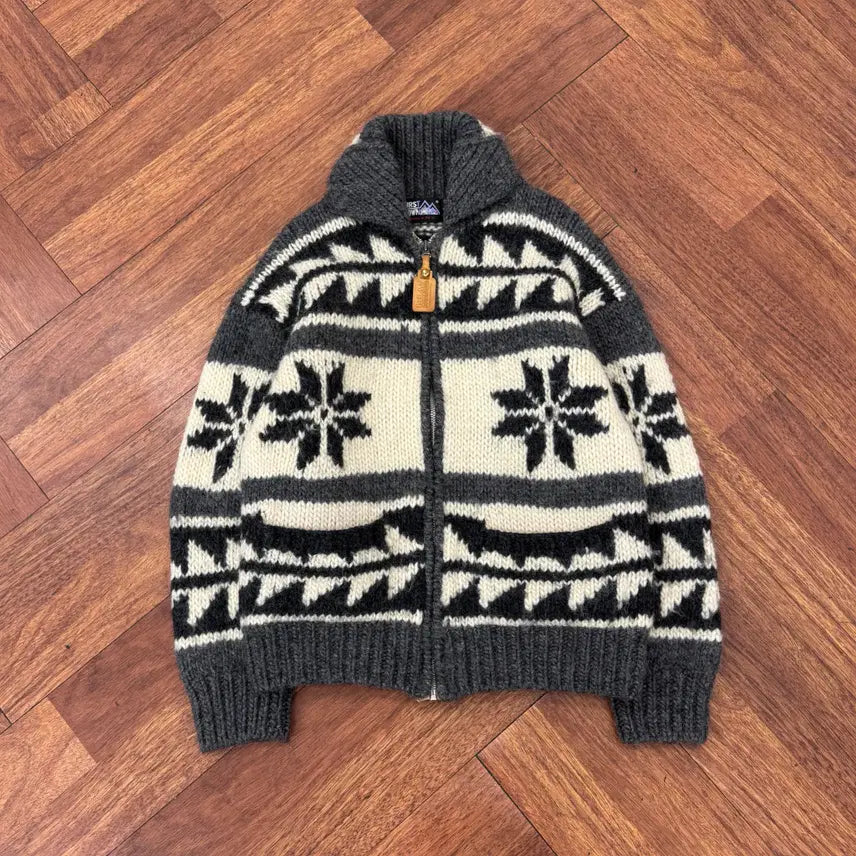 [BUNJANG] M Japan Firstdown Snowflake Pattern Heavy Wool Knit Zip-up Sweater / M 재팬 퍼스트다운 눈꽃 패턴 코위찬 해비 울 니트 집업