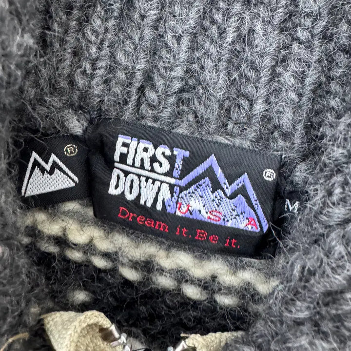 [BUNJANG] M Japan Firstdown Snowflake Pattern Heavy Wool Knit Zip-up Sweater / M 재팬 퍼스트다운 눈꽃 패턴 코위찬 해비 울 니트 집업