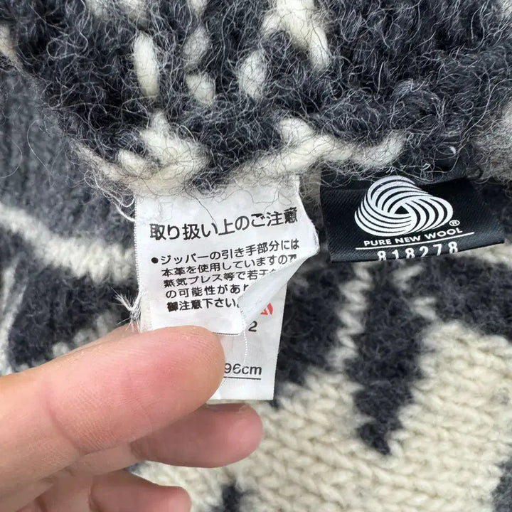 [BUNJANG] M Japan Firstdown Snowflake Pattern Heavy Wool Knit Zip-up Sweater / M 재팬 퍼스트다운 눈꽃 패턴 코위찬 해비 울 니트 집업